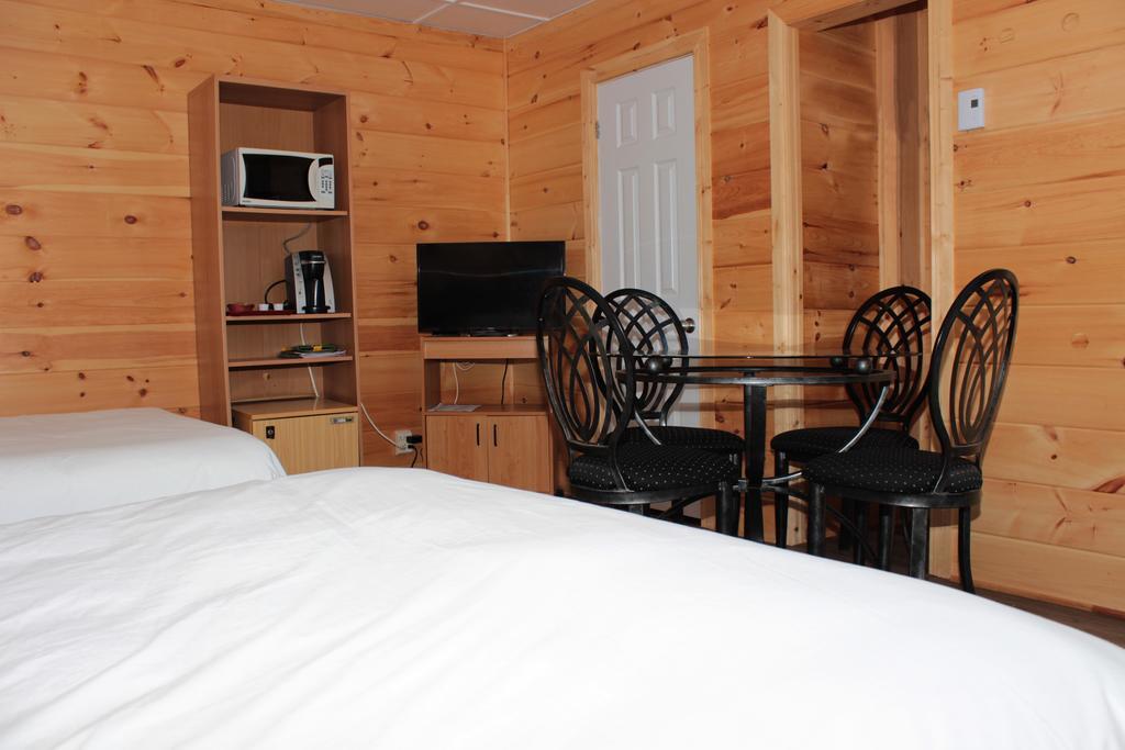 Motel 149 มงต์-ทร็องบล็องต์ ภายนอก รูปภาพ