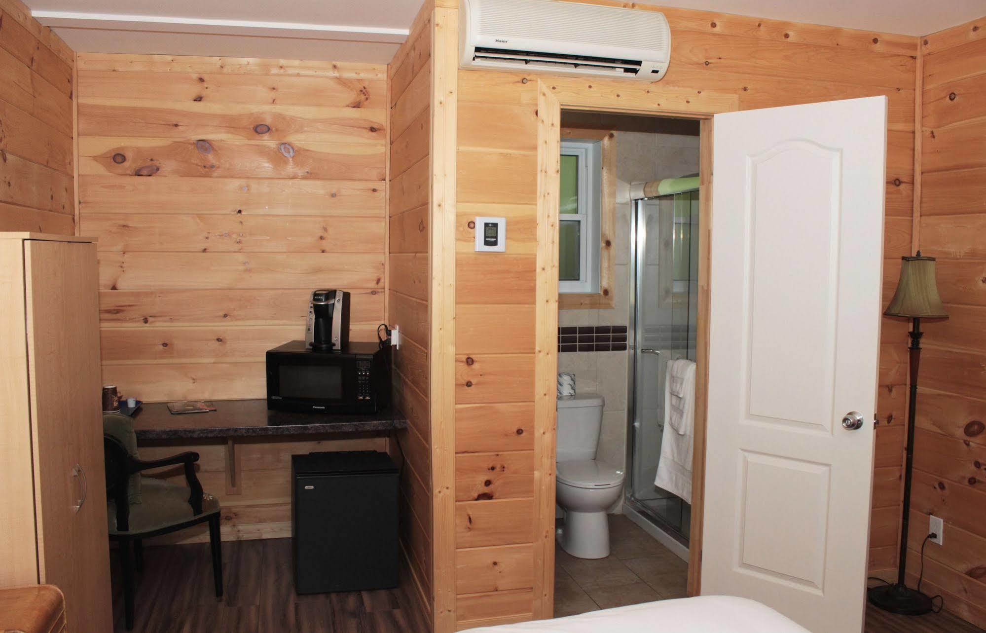 Motel 149 มงต์-ทร็องบล็องต์ ภายนอก รูปภาพ