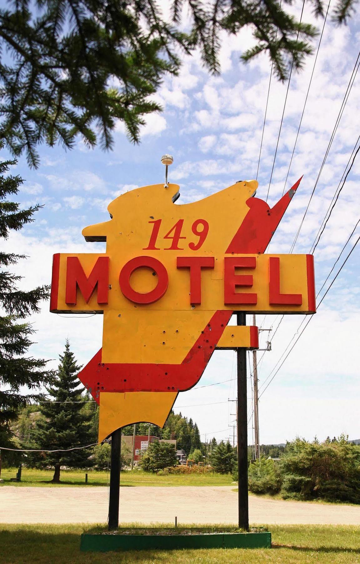 Motel 149 มงต์-ทร็องบล็องต์ ภายนอก รูปภาพ